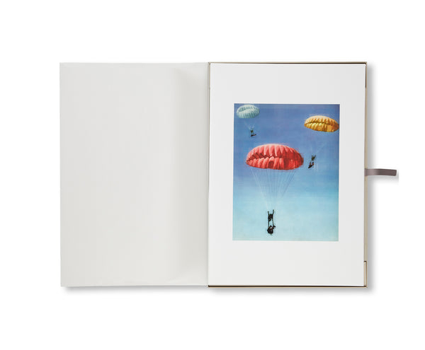 THOMAS RUFF 希少品STERNE ＆ トーマス・ルフ展の２冊セット THOMAS RUFF: WORKS 1979-2011トーマス・ルフ - 古本買取 2手舎