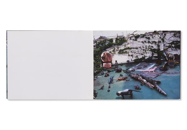 楽園 / RAKUEN by Nobuyoshi Araki [SIGNED] – twelvebooks