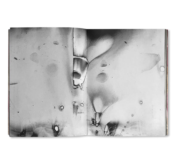 本当に信頼出来る商品 CTY by twelvebooks – [SIGNED] Cairns Antony アート写真