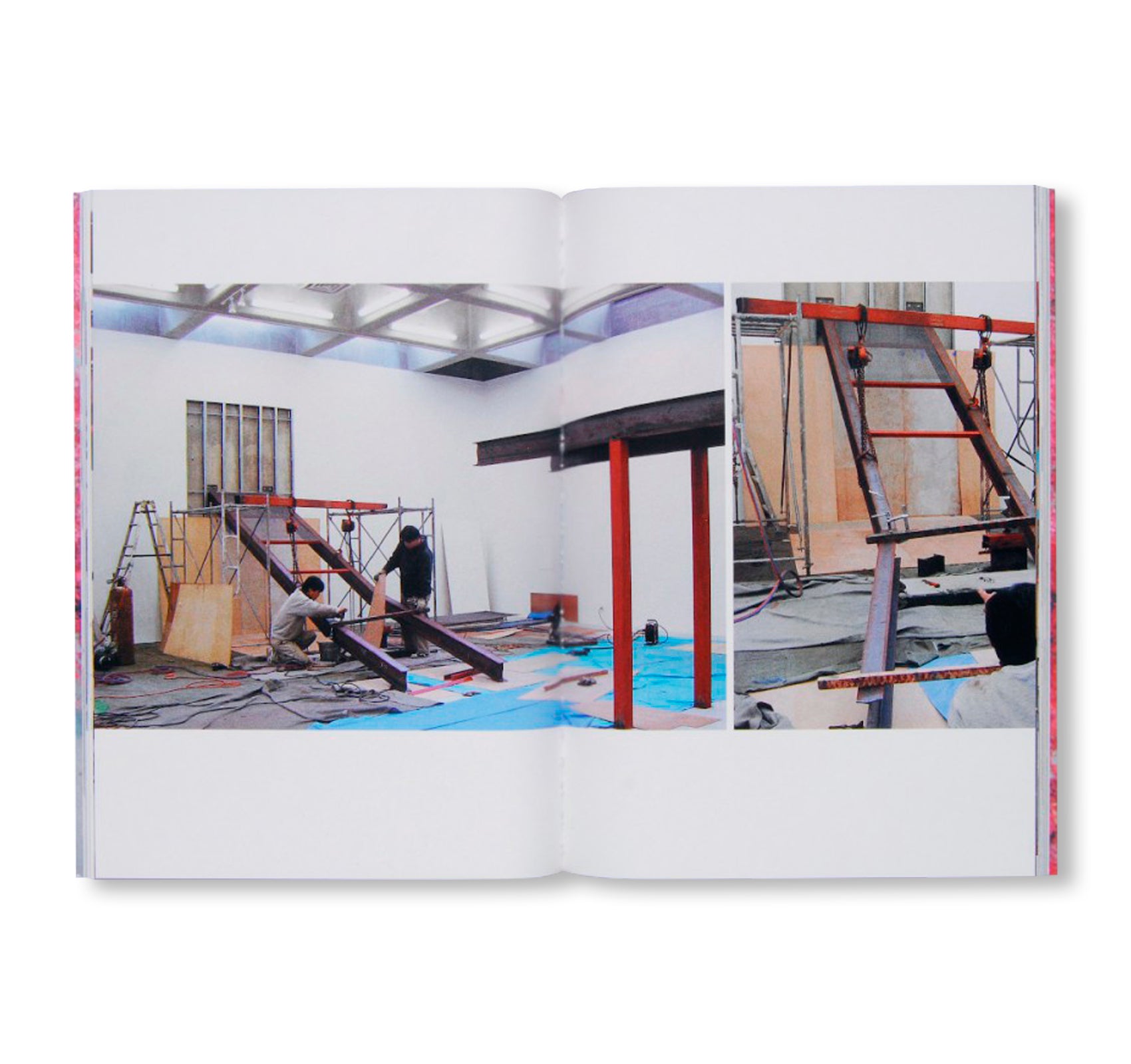 CONSTRUCTED CATASTROPHES, FIG.2 / 構築された大惨事、FIG.2 by Elmgreen & Dragset