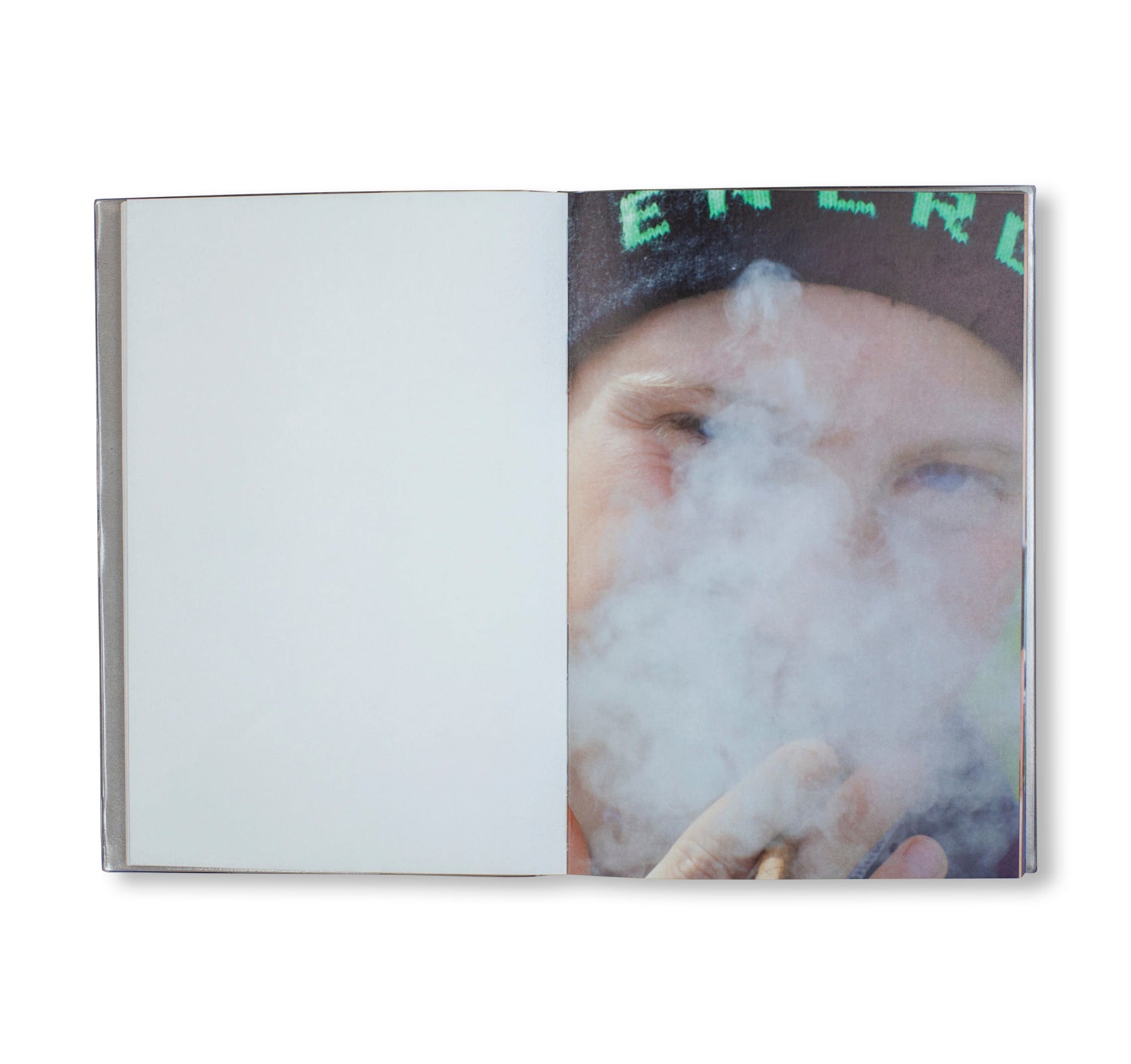 SMOKE by Kris Lüdi