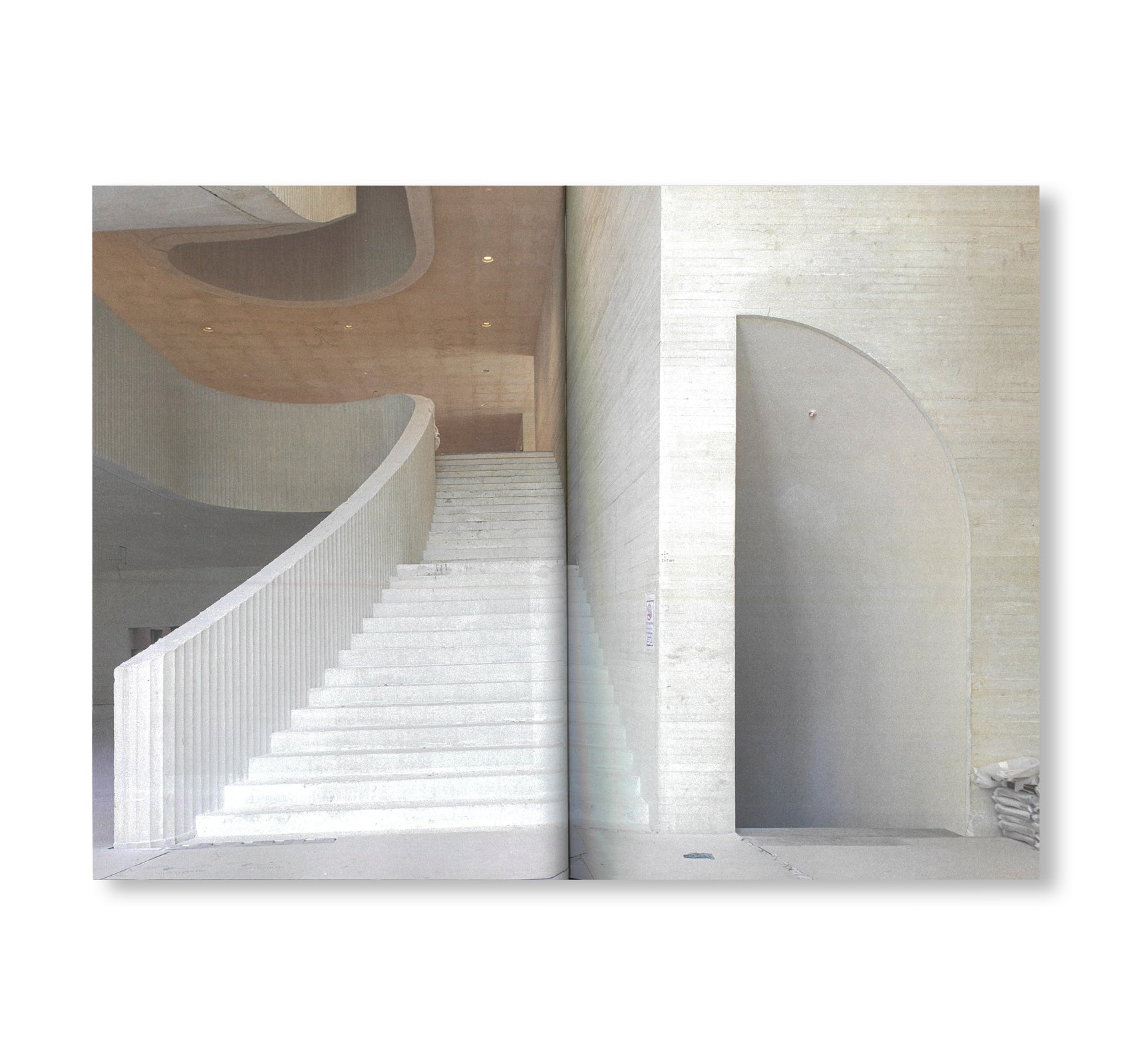 THE LIBRARY - AN OPEN BOOK by Herzog & de Meuron [ENGLISH EDITION]