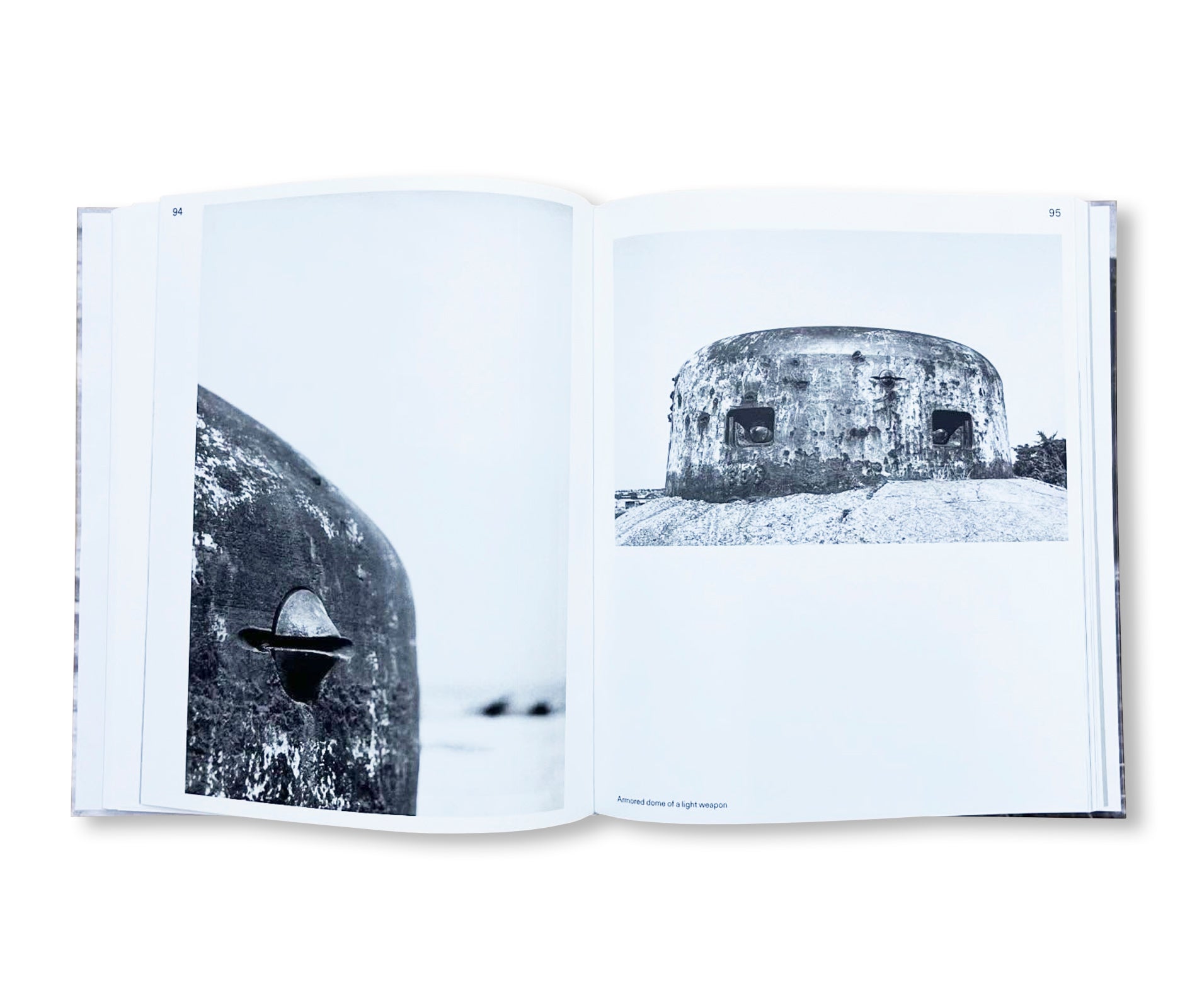 PAUL VIRILIO: BUNKER ARCHEOLOGY by Paul Virilio [ENGLISH EDITION]