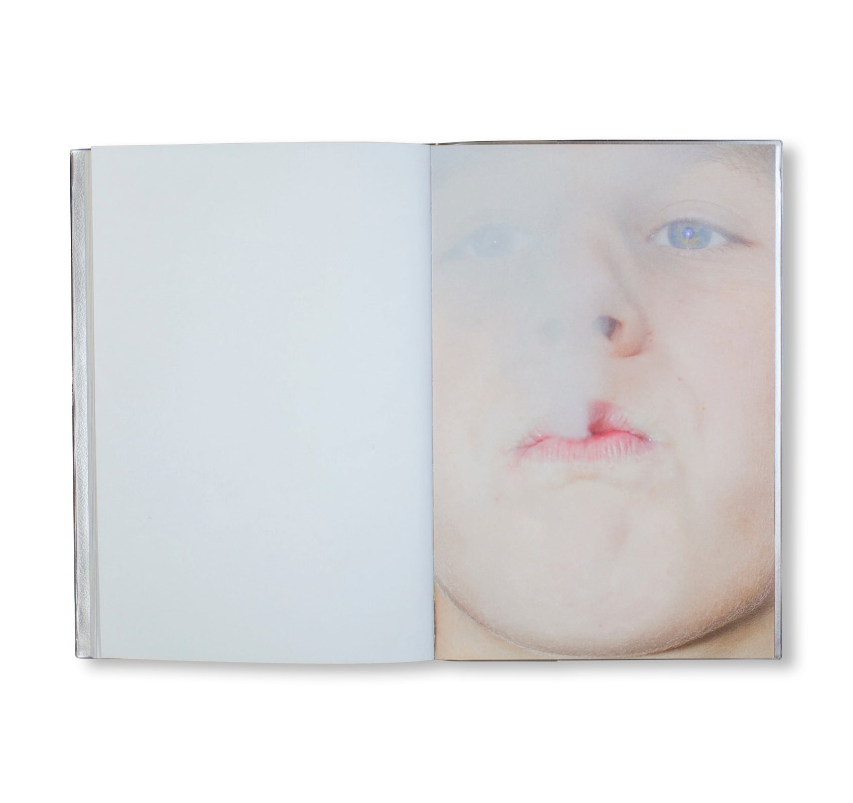 SMOKE by Kris Lüdi