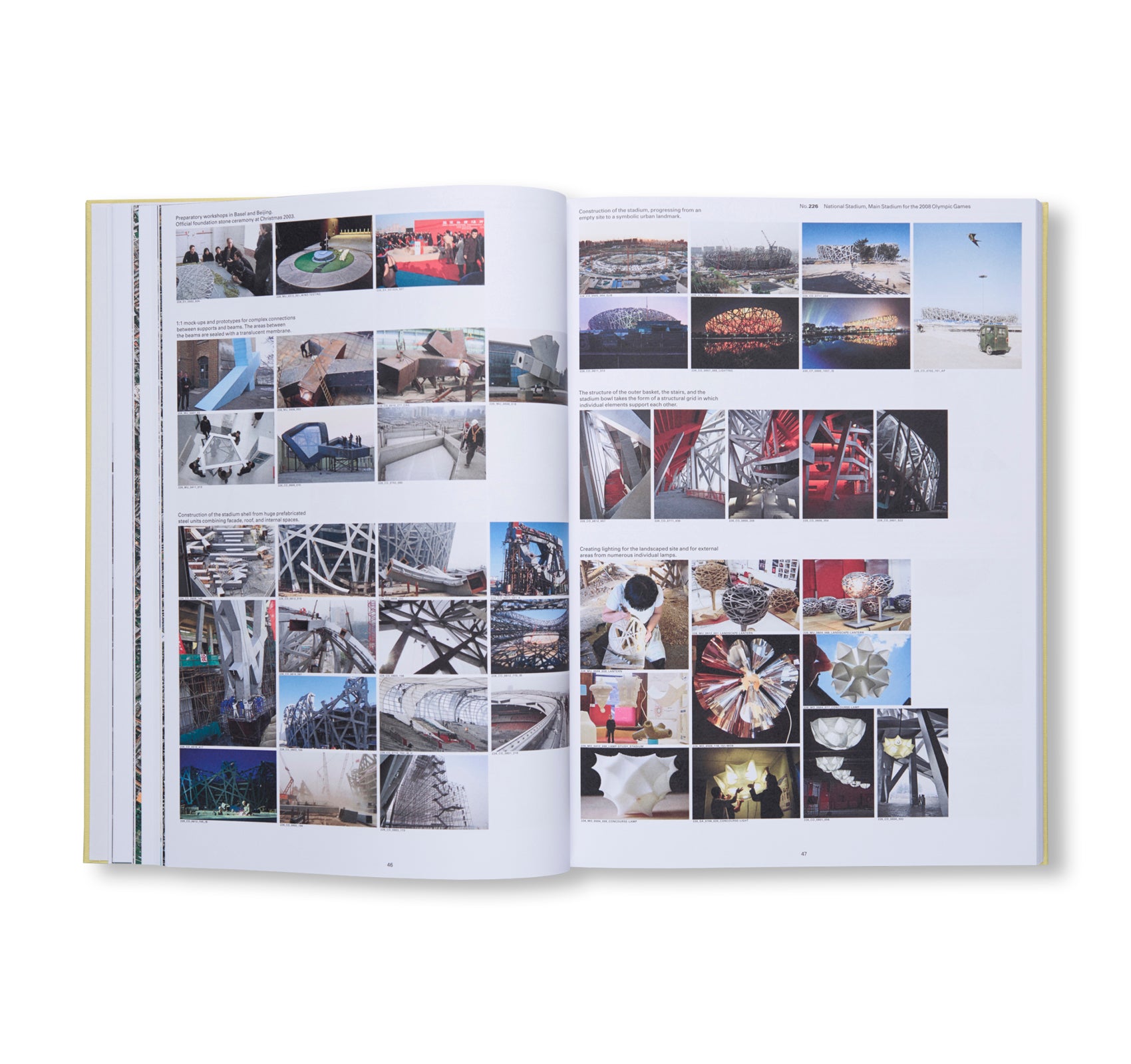 HERZOG & DE MEURON 2002-2004. THE COMPLETE WORKS. VOLUME 5 by Herzog & de Meuron [ENGLISH EDITION]