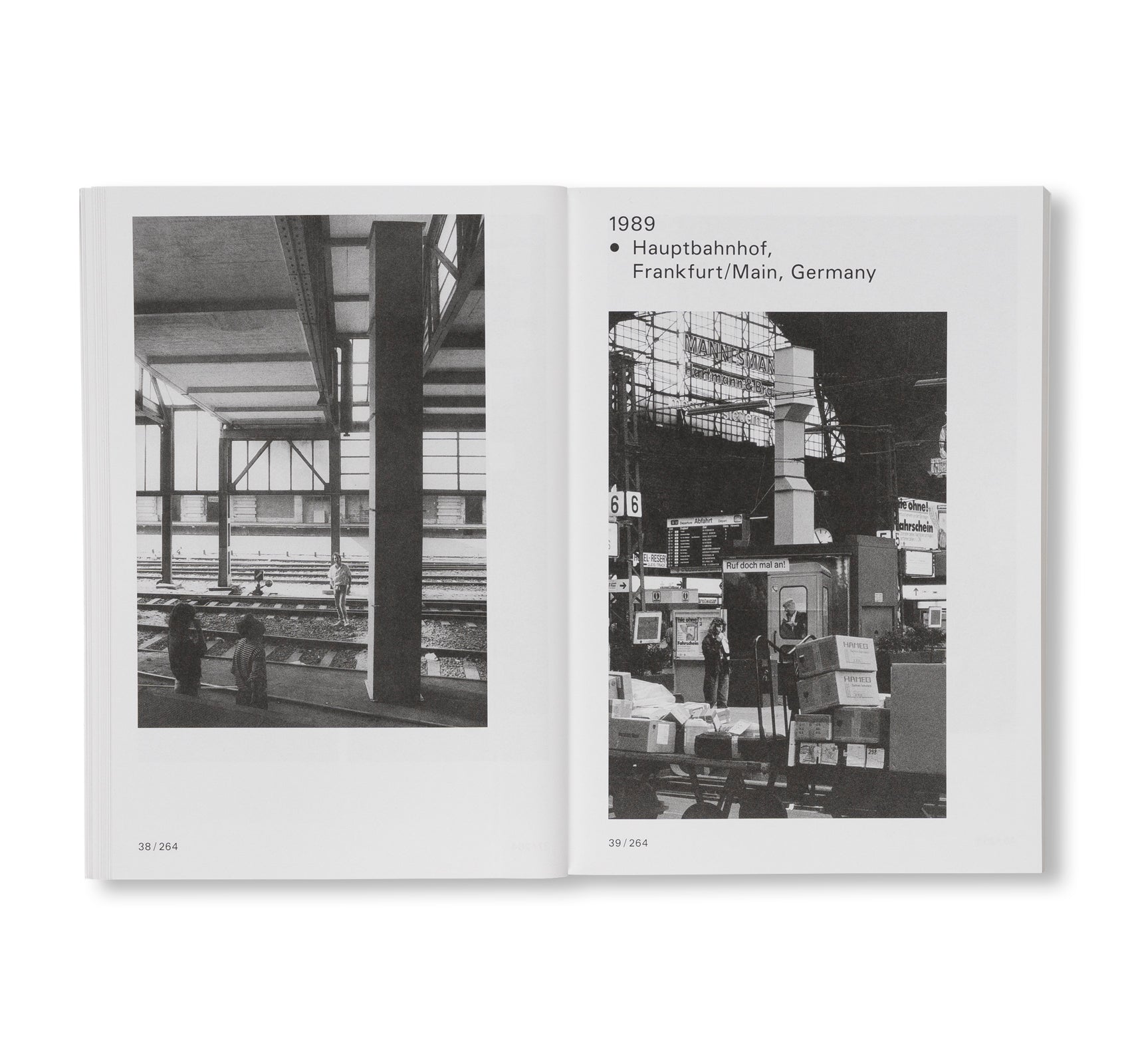 INSTALLATION VIEWS by Charlotte Posenenske