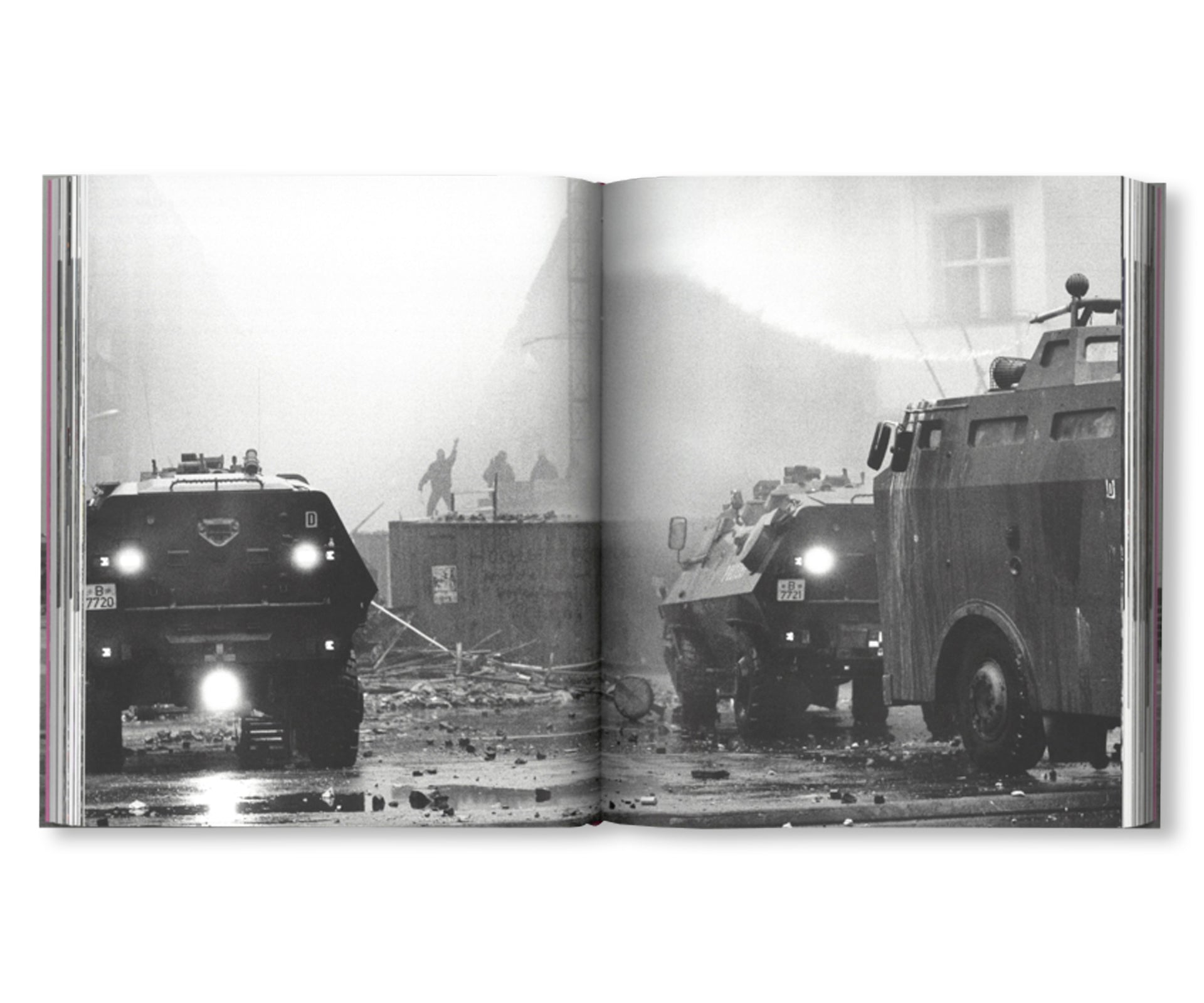 DREAM ON - BERLIN, THE 90S by Ostkreuz [THIRD EDITION]