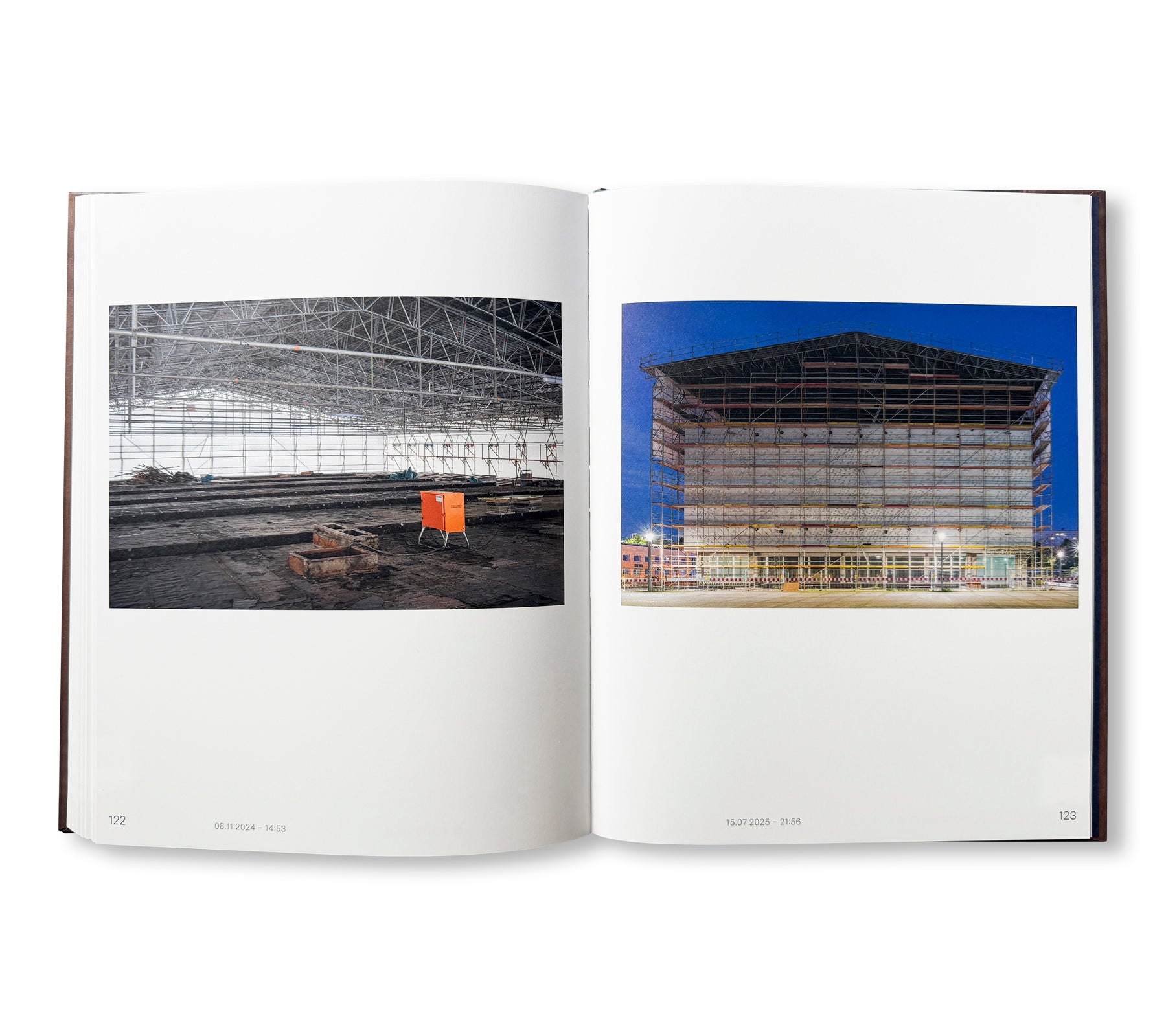 KINO INTERNATIONAL - INNENLEBEN EINER IKONE by Christoph Eckelt [GERMAN EDITION]
