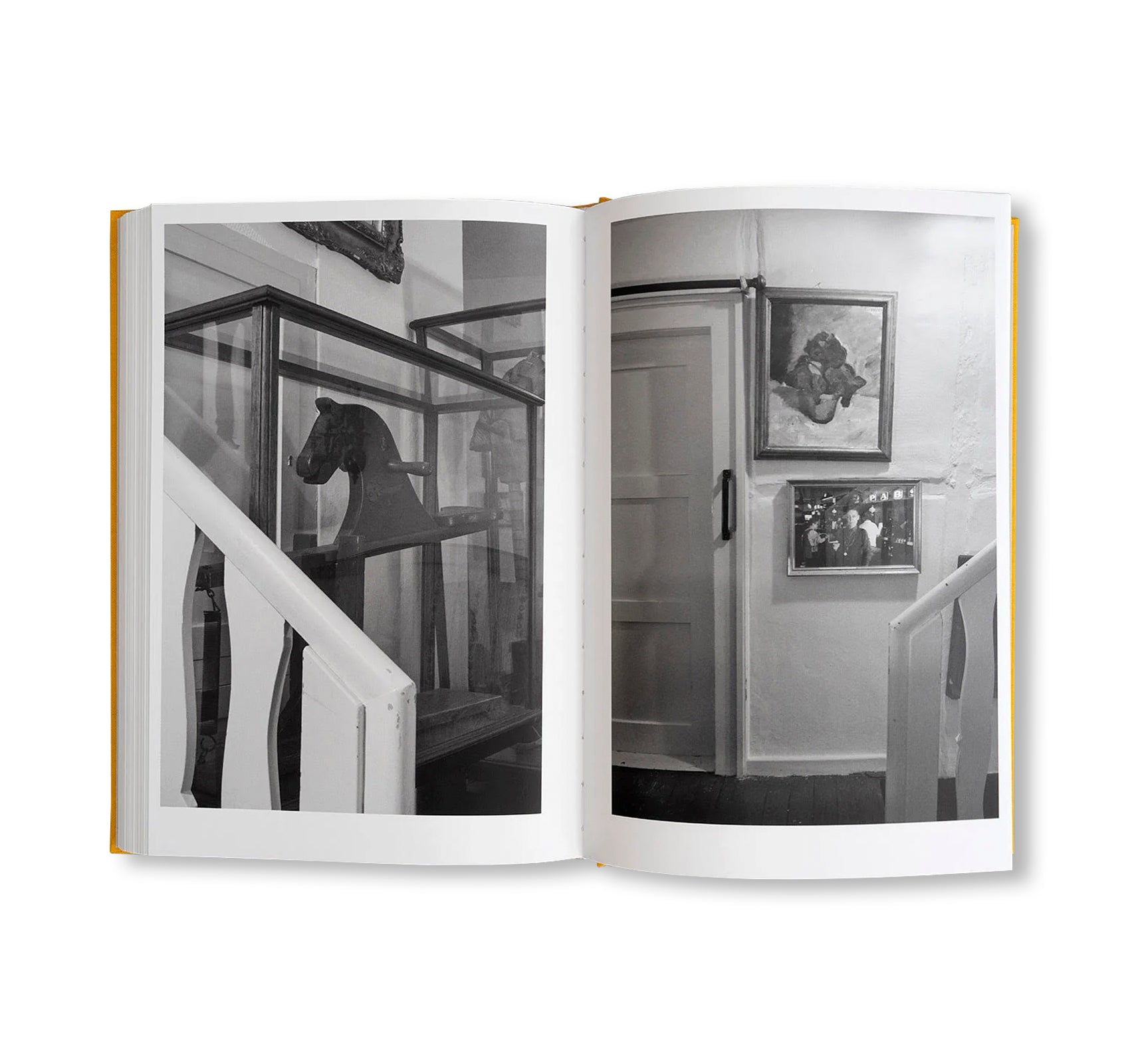 HANNE DARBOVEN. AM BURGBERG by Julia Gaisbacher