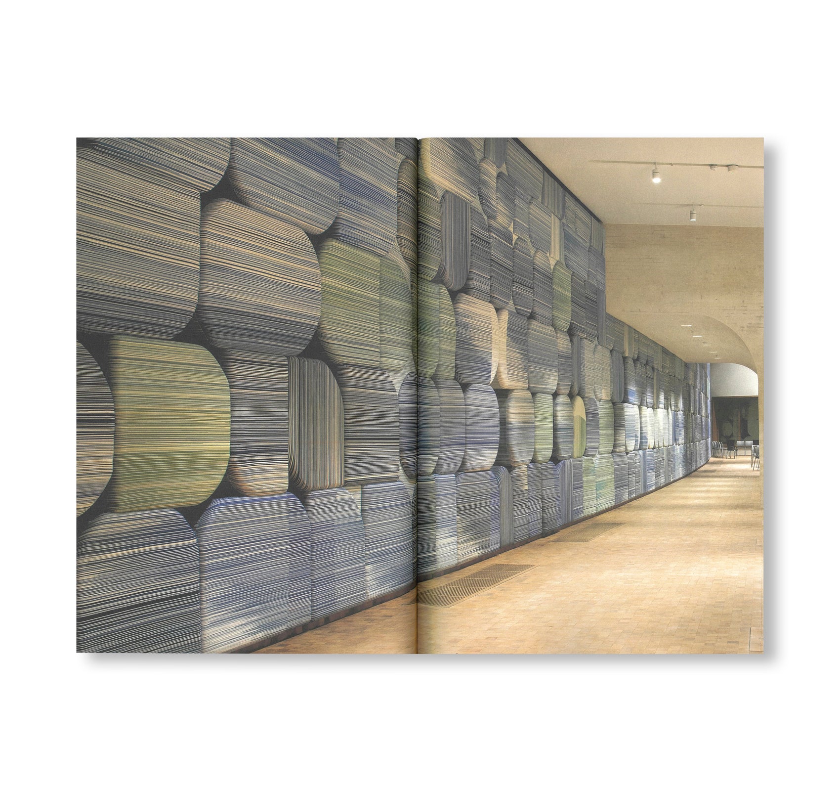 THE LIBRARY - AN OPEN BOOK by Herzog & de Meuron [ENGLISH EDITION]
