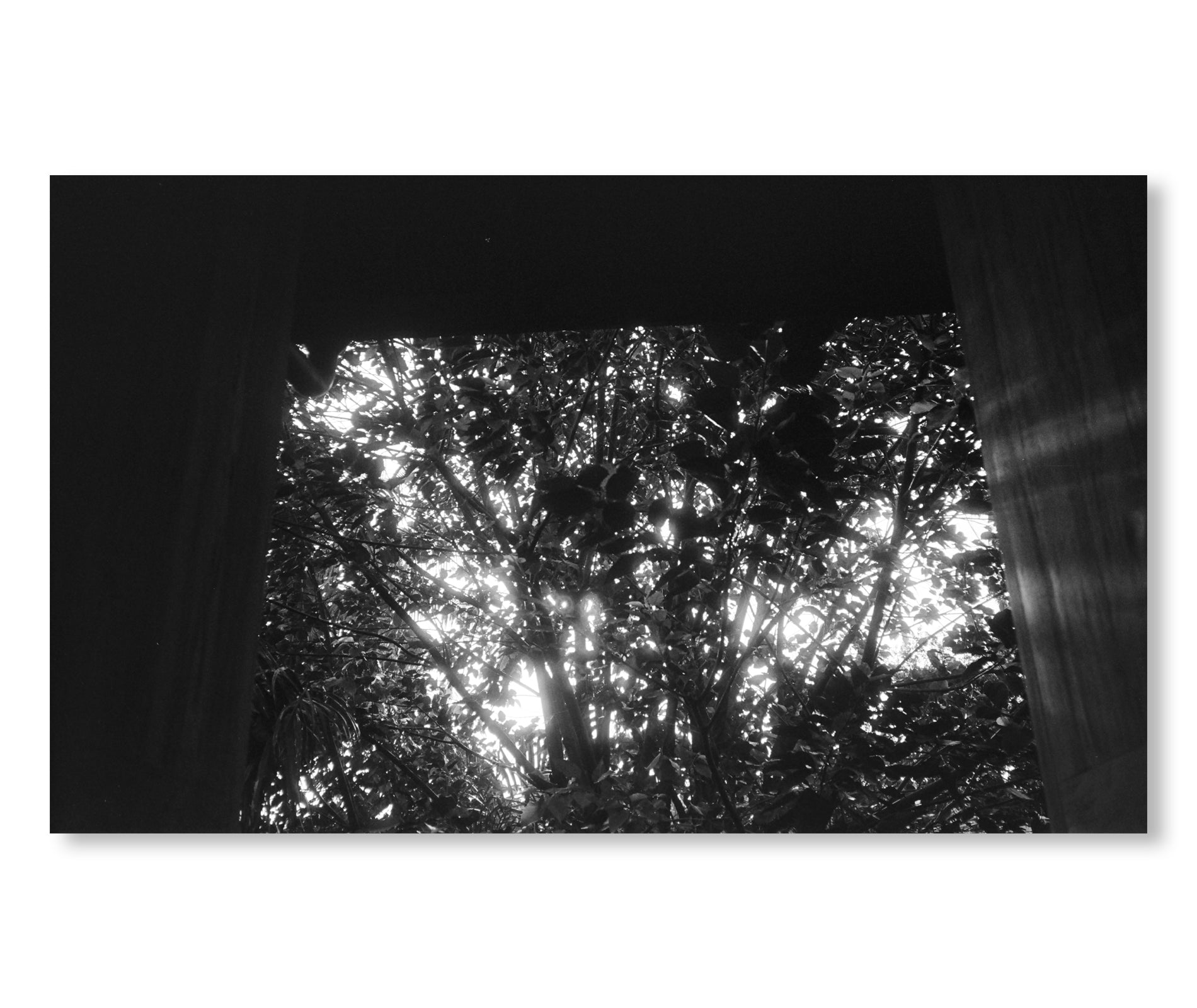 RUMAH RUBAH - A BALI HOME OF GILDAS LOAEC AND ROMY LOAEC - by Pierrot