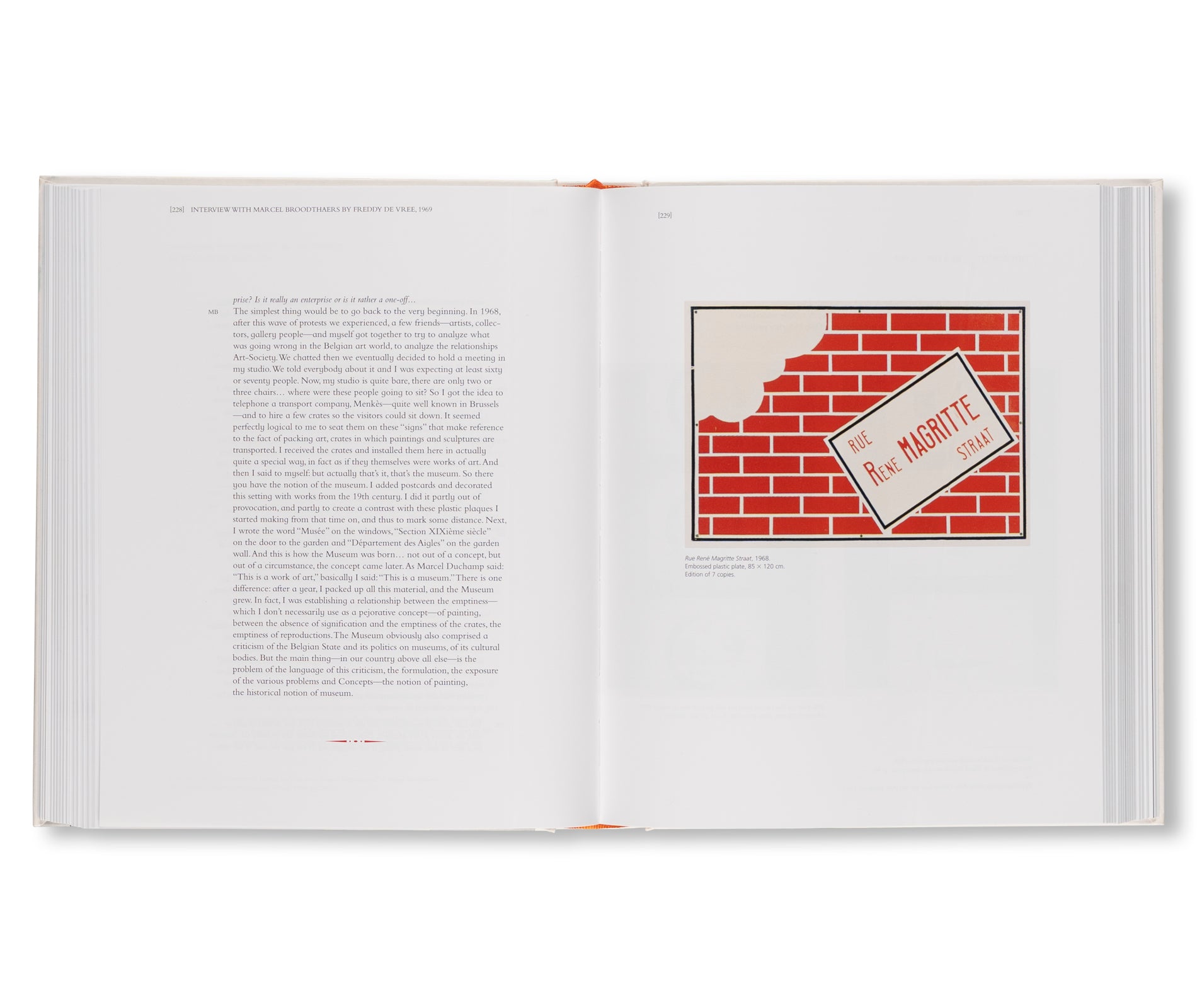 MARCEL BROODTHAERS: COLLECTED WRITINGS by Marcel Broodthaers