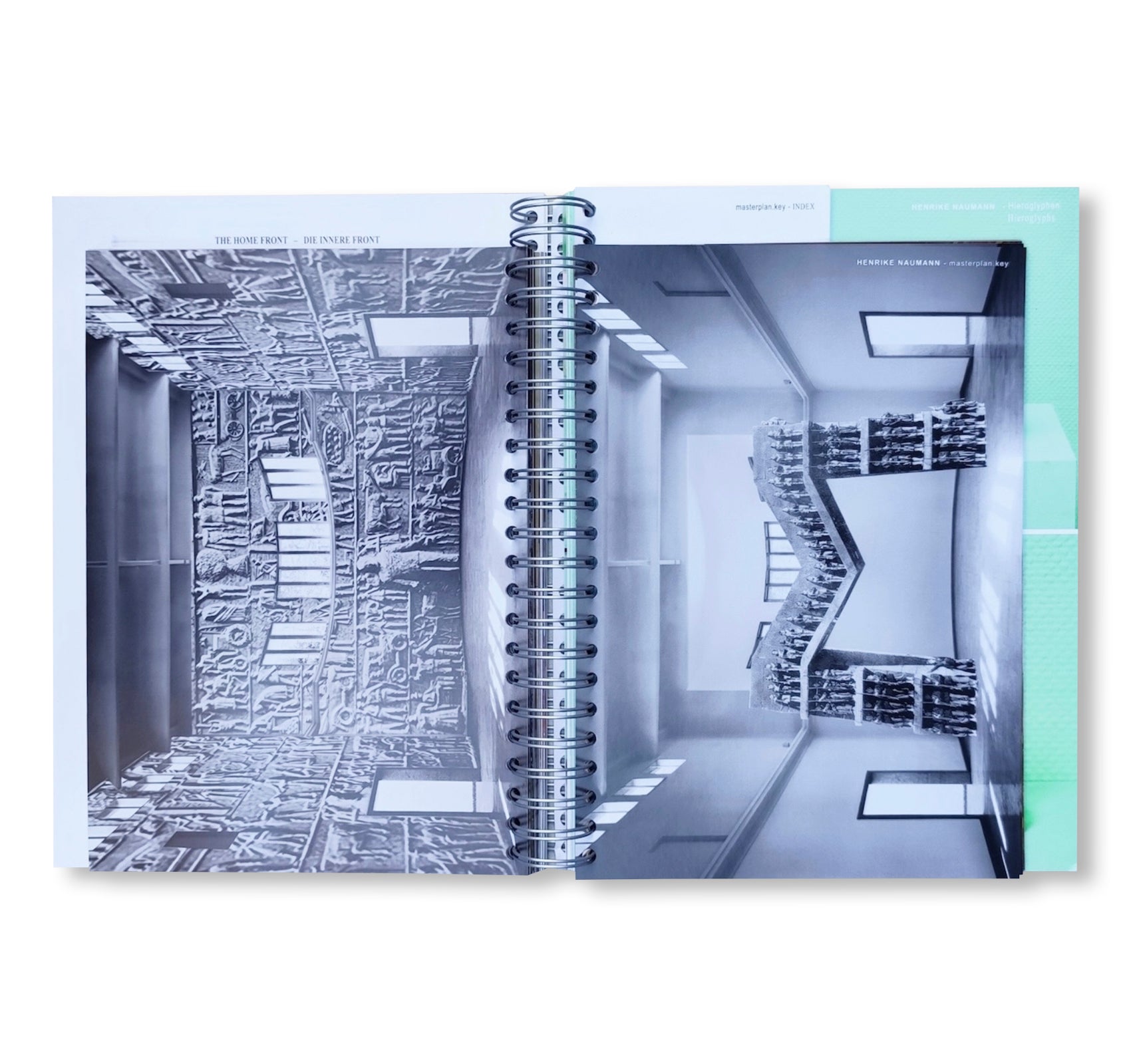 DIE INNERE FRONT - THE HOME FRONT by Henrike Naumann
