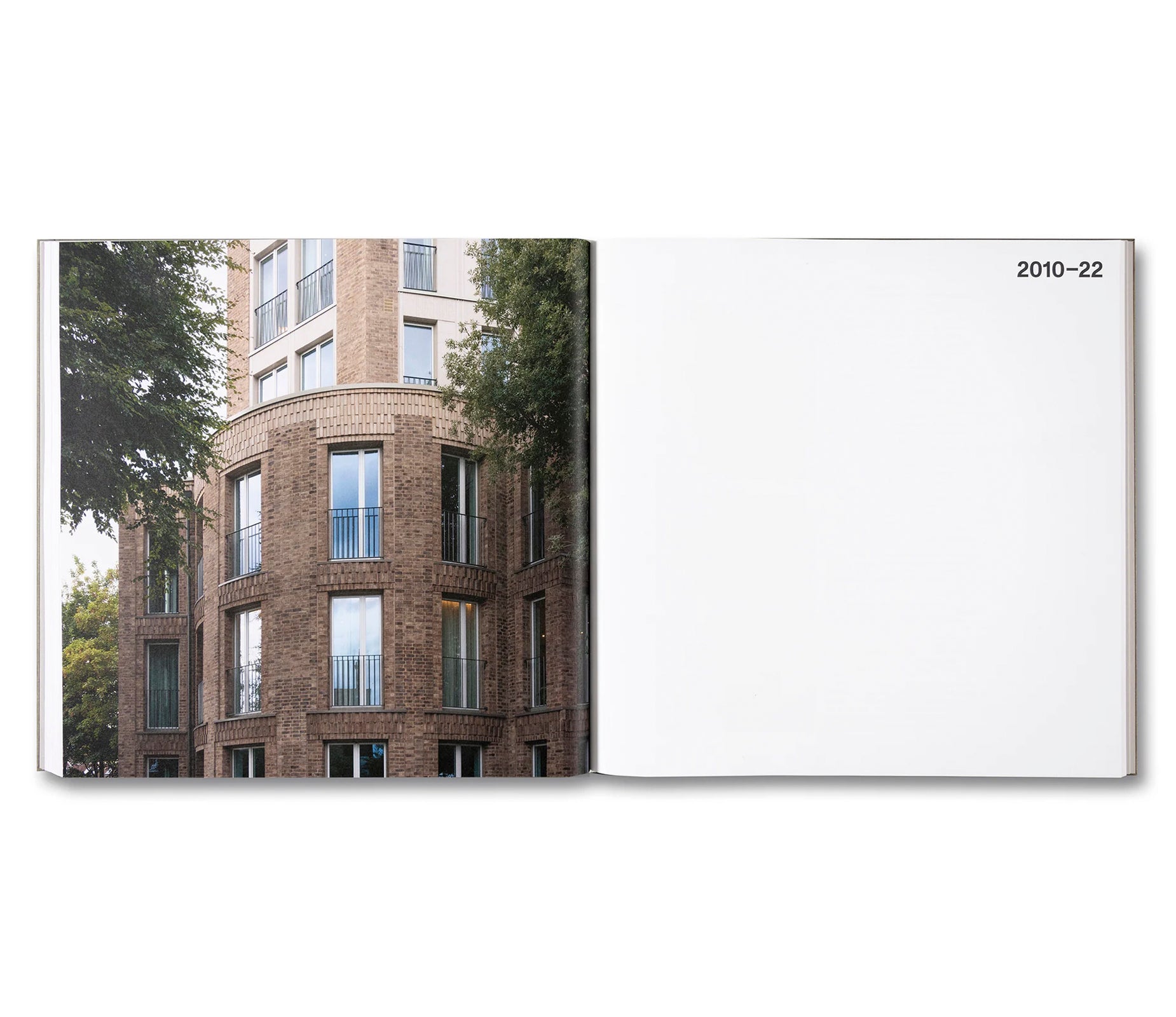AT HOME IN LONDON: THE MANSION BLOCK by Karin Templin