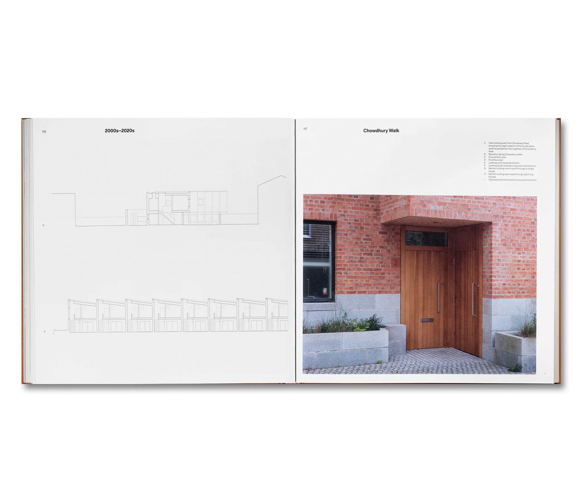 AT HOME IN LONDON: THE MEWS HOUSE by Ellis Woodman