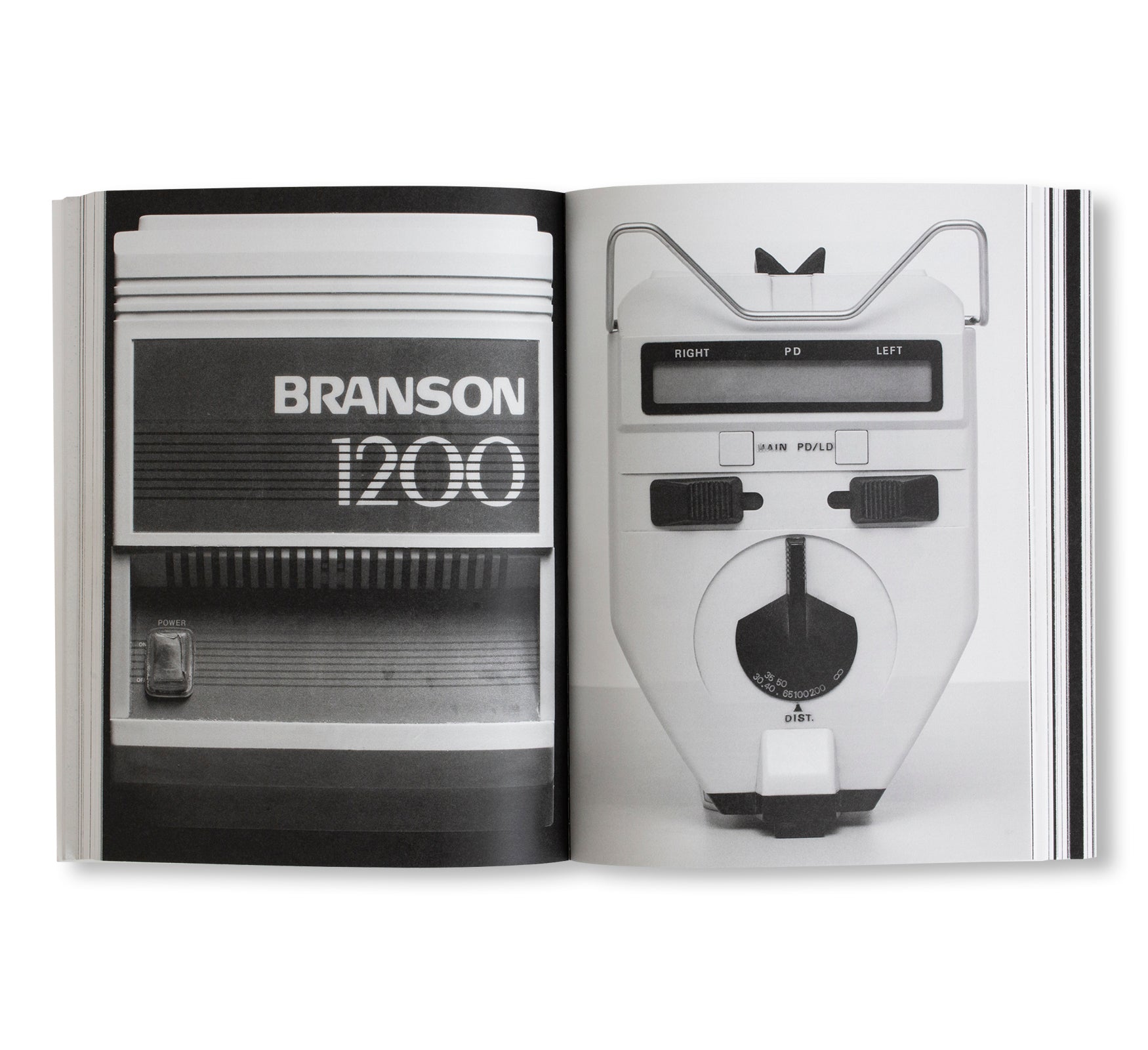 3000 DAYS OF ARCHIVES RELATED TO THE OPTICS AND GLASSES FRAME INDUSTRY