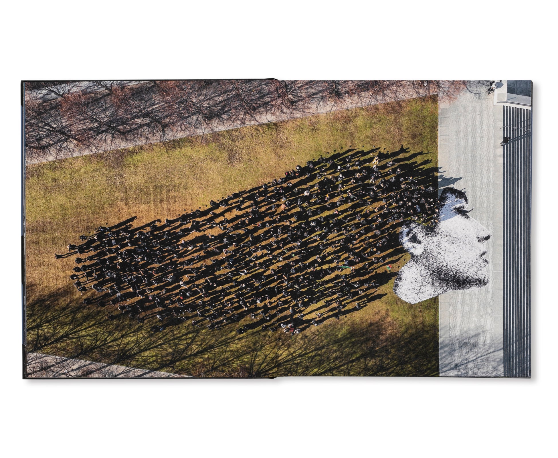 JR: CAN ART CHANGE THE WORLD? by JR [REVISED EDITION]