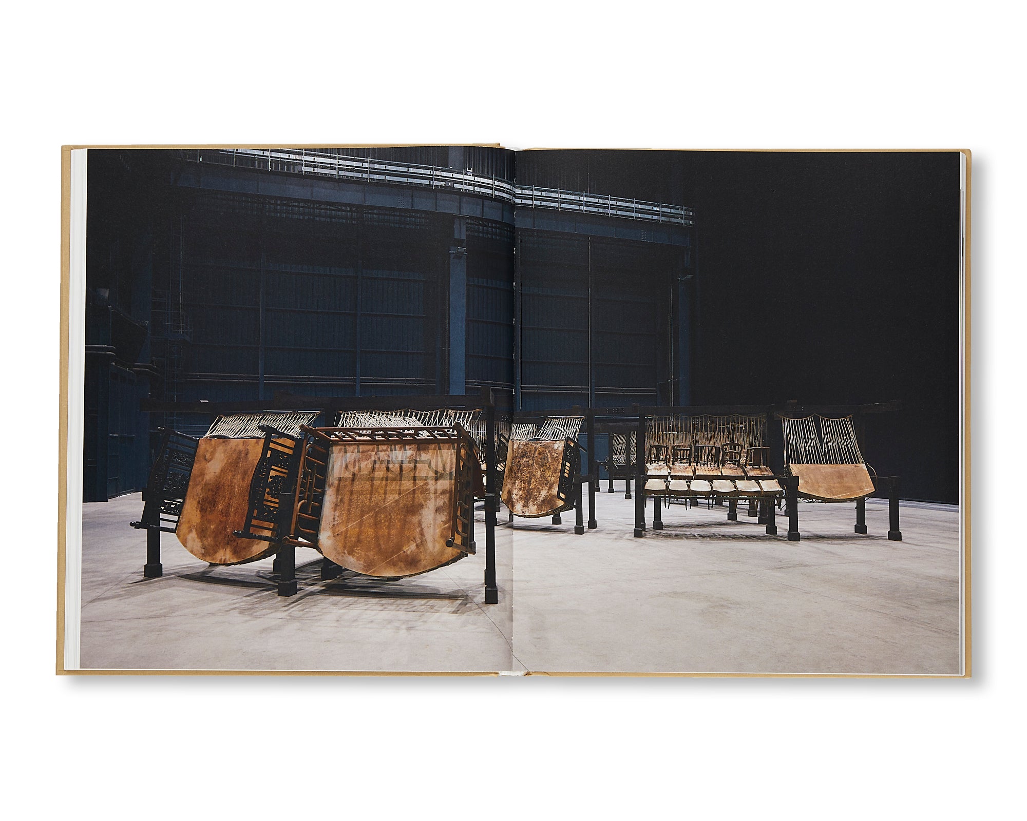 SHORT-CIRCUITS by Chen Zhen