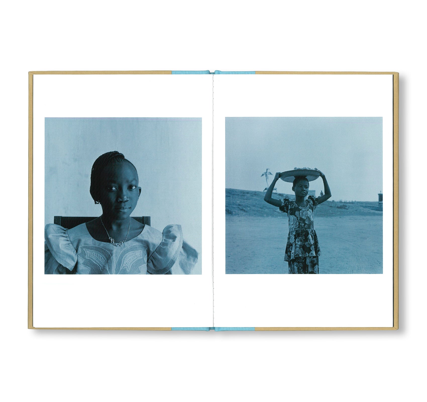 AFRICA: GEMS AND JEWELS　Carrie Mae Weems