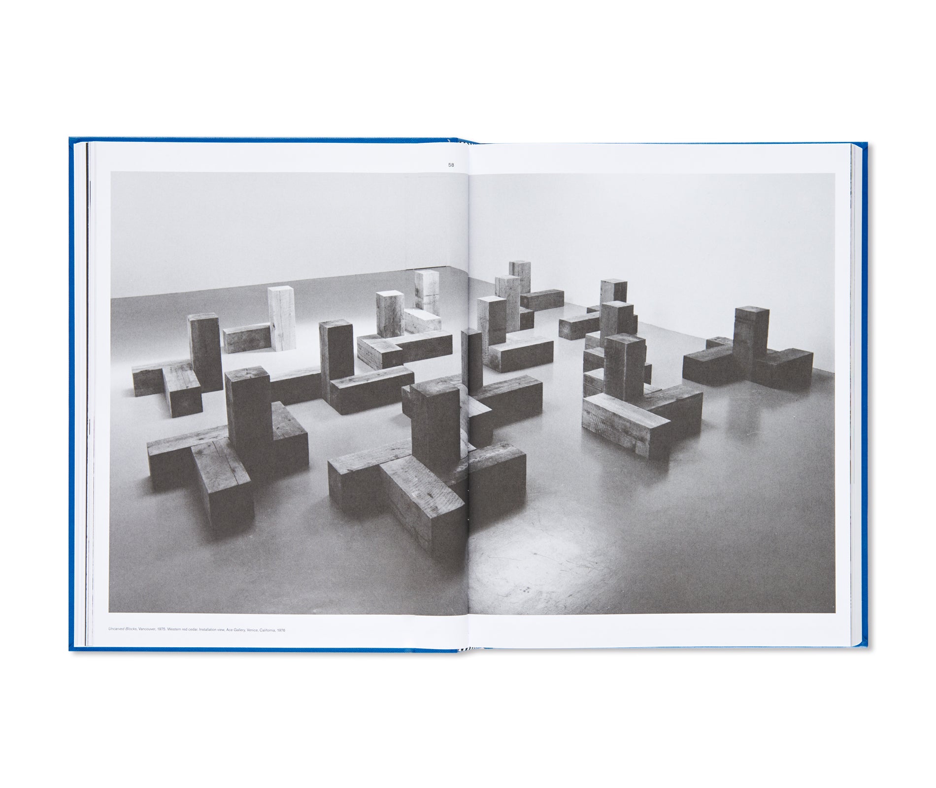 SCULPTURE AS PLACE, 1958–2010 by Carl Andre [ENGLISH EDITION / HARDCOVER]