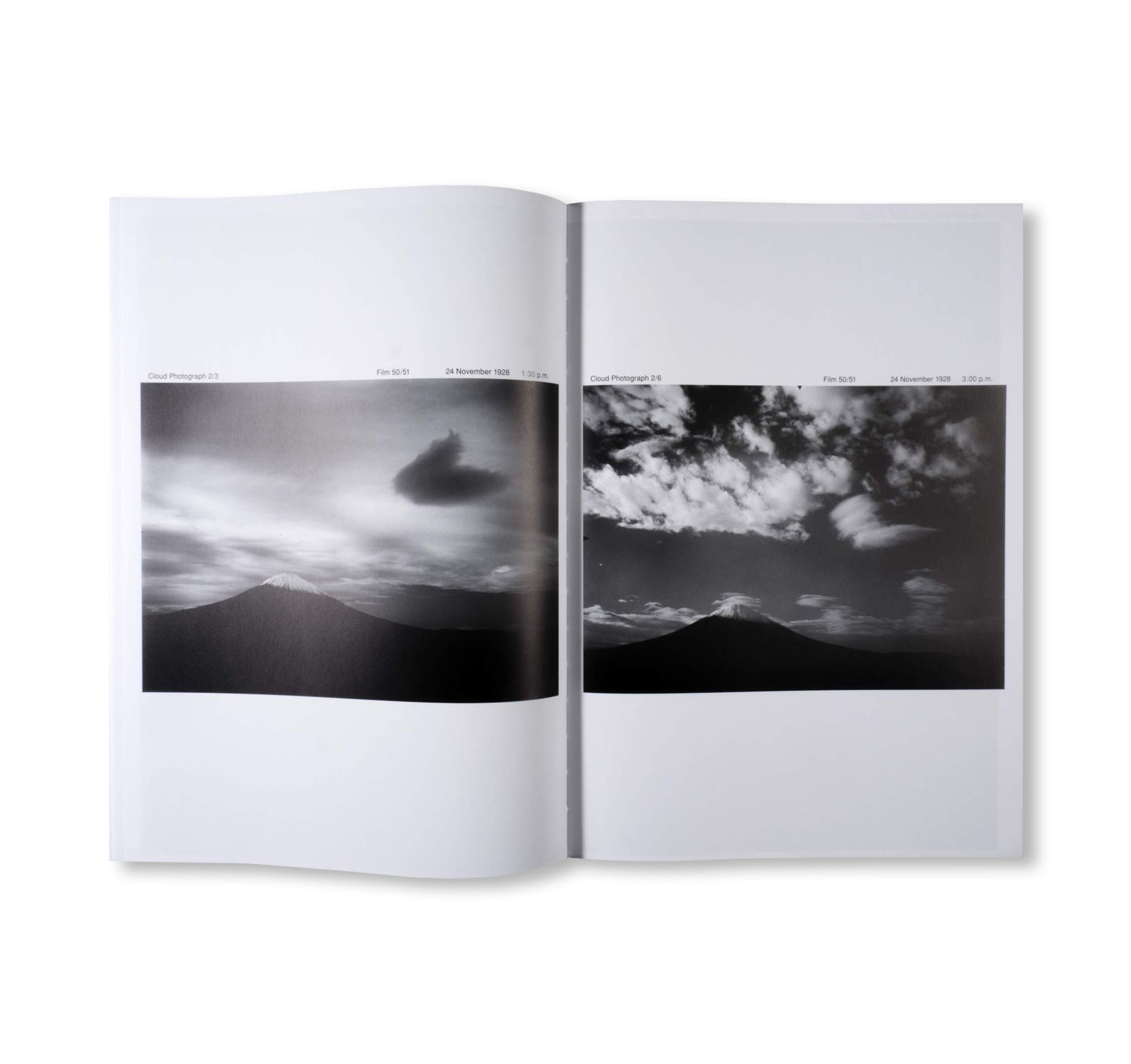 THE MOVEMENT OF CLOUDS AROUND MOUNT FUJI - PHOTOGRAPHED AND FILMED BY MASANAO ABE by Helmut Völter