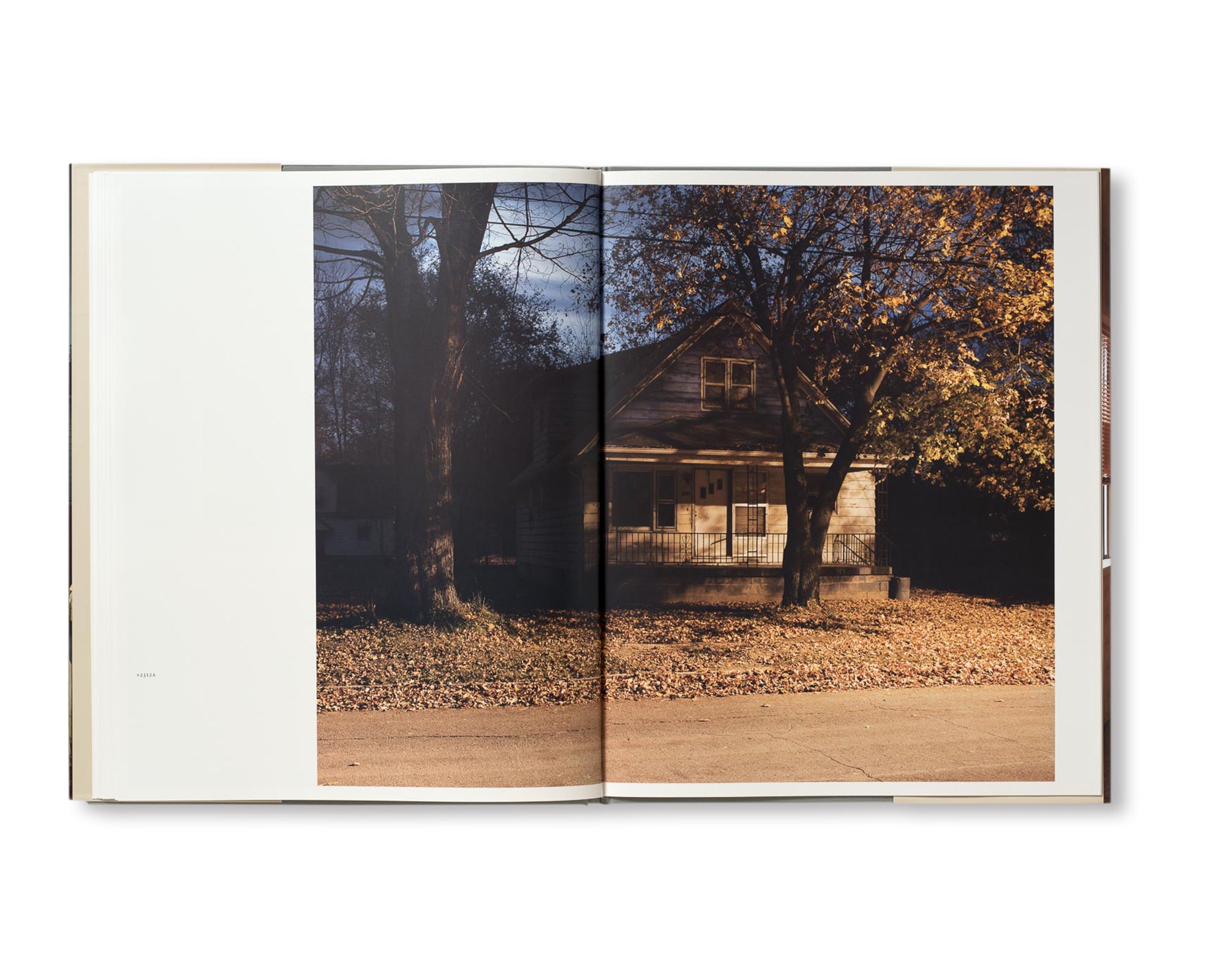 HOUSE HUNTING by Todd Hido – twelvebooks